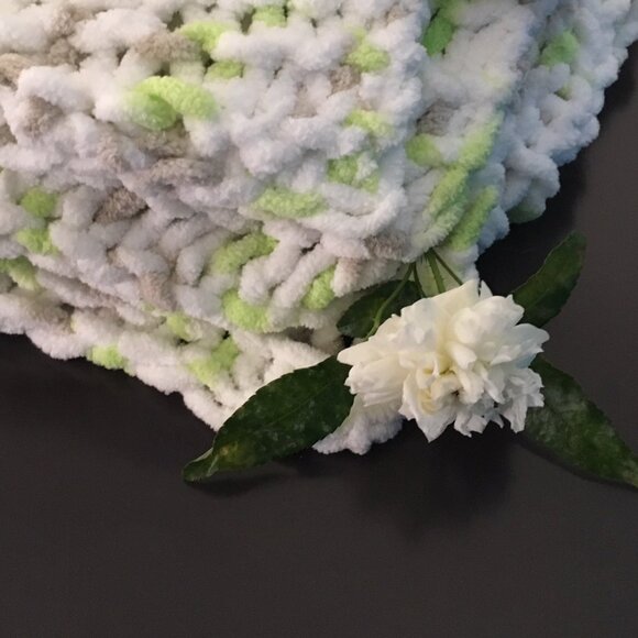 Hand Knitted Cozy Blanket, Knitted Cozy Throw, Handmade Nursery Blanket - Picture 9 of 9